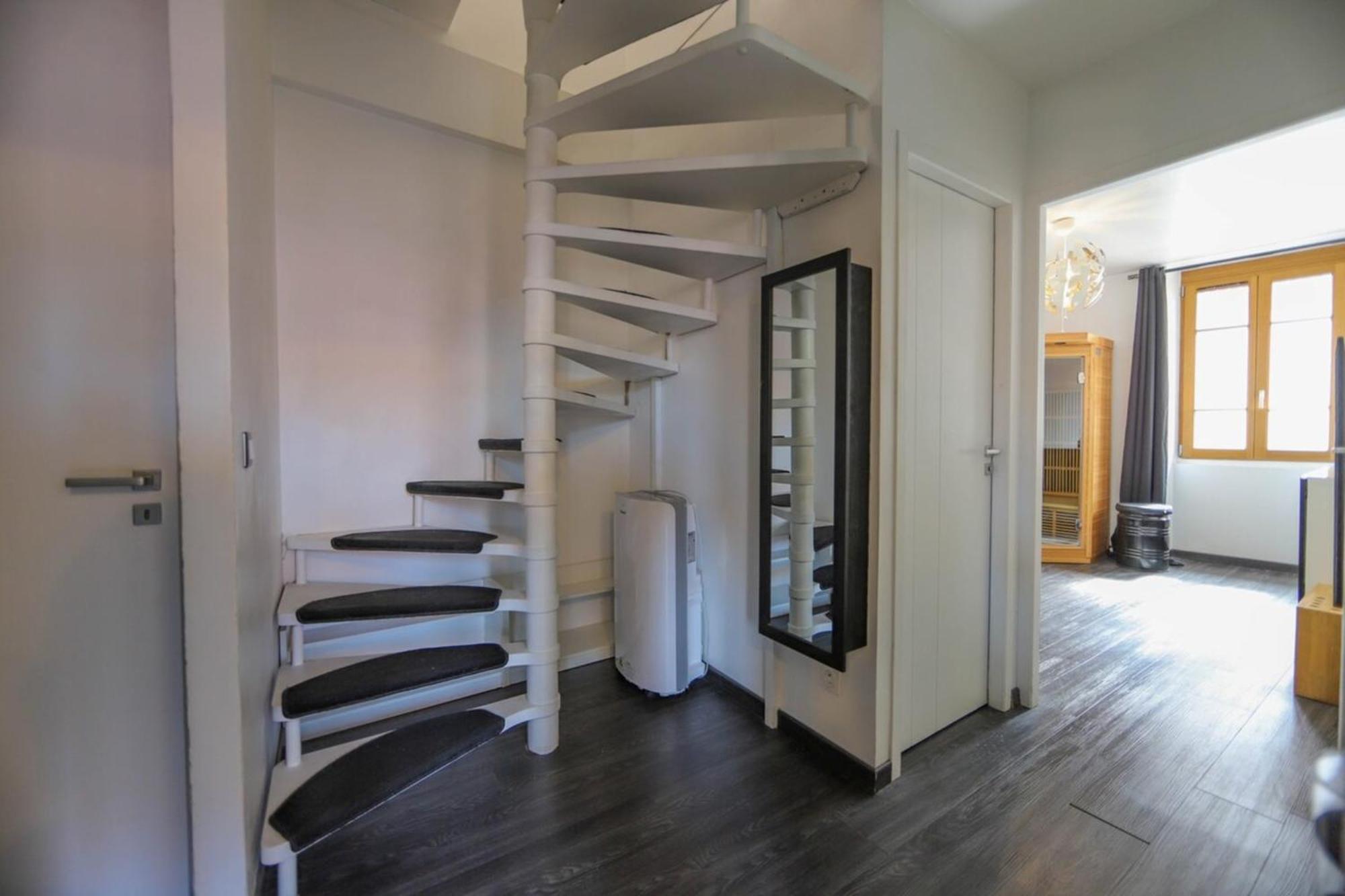 2 Bd Apartment With Sauna In The Center Of Анси Екстериор снимка
